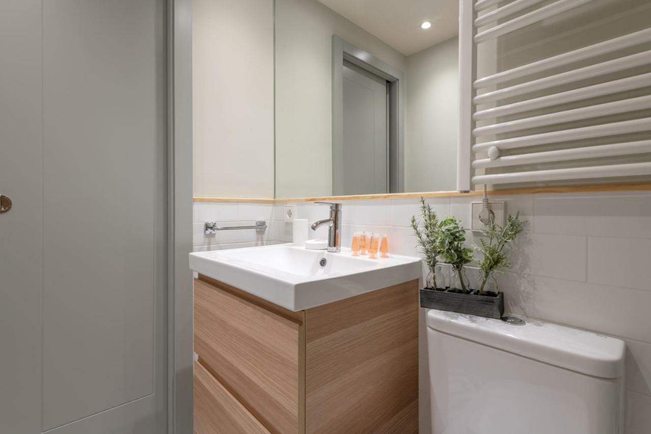 Sophisticated Brand New Flat Madri Exterior foto